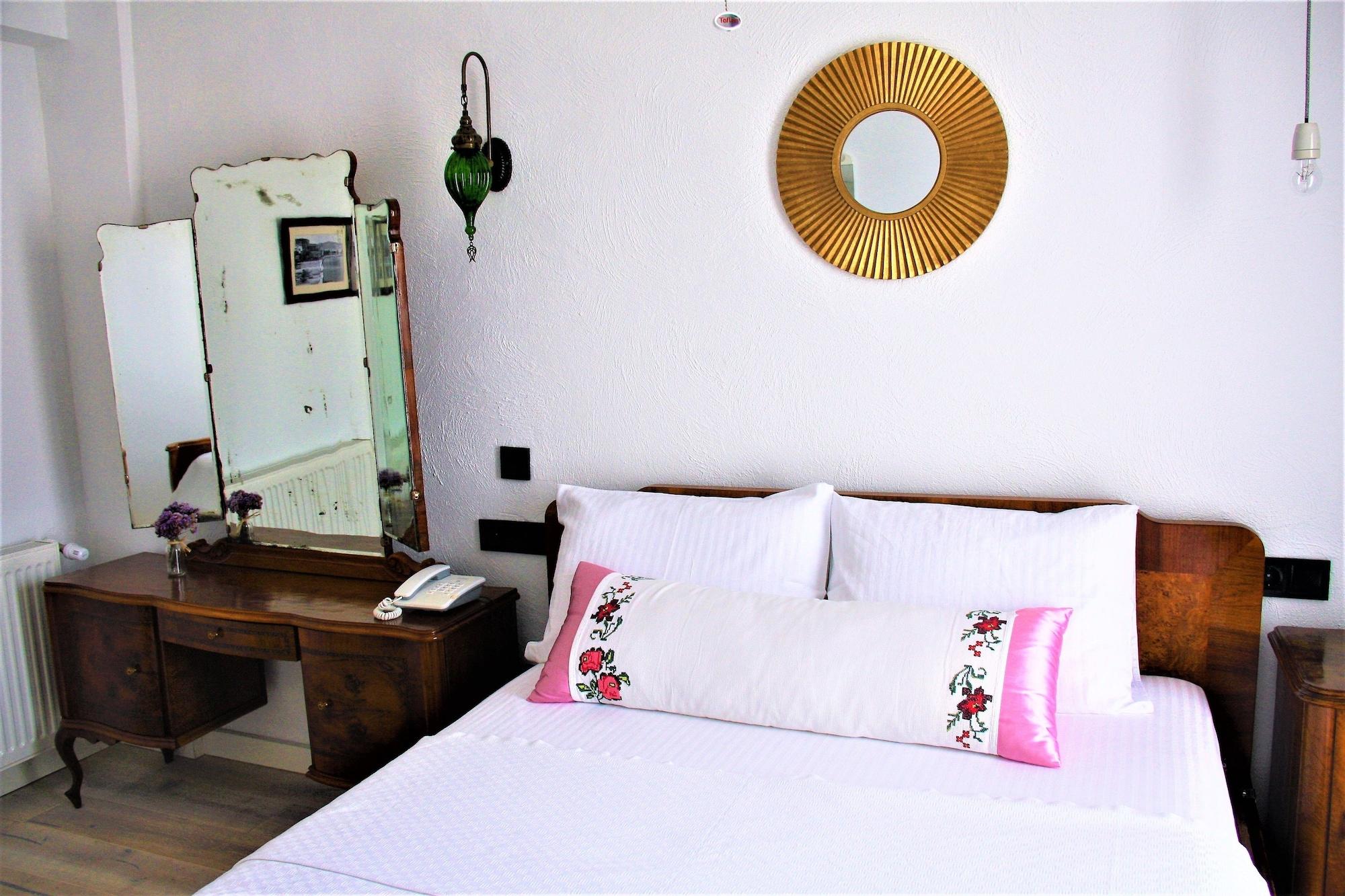 Amphora Hotel Foca Exterior photo