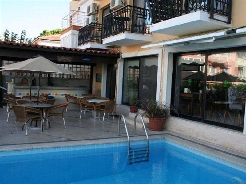 Amphora Hotel Foca Exterior photo