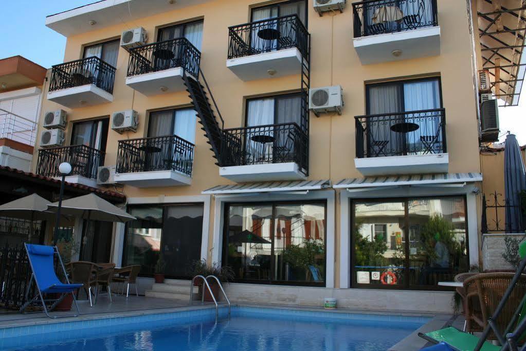 Amphora Hotel Foca Exterior photo