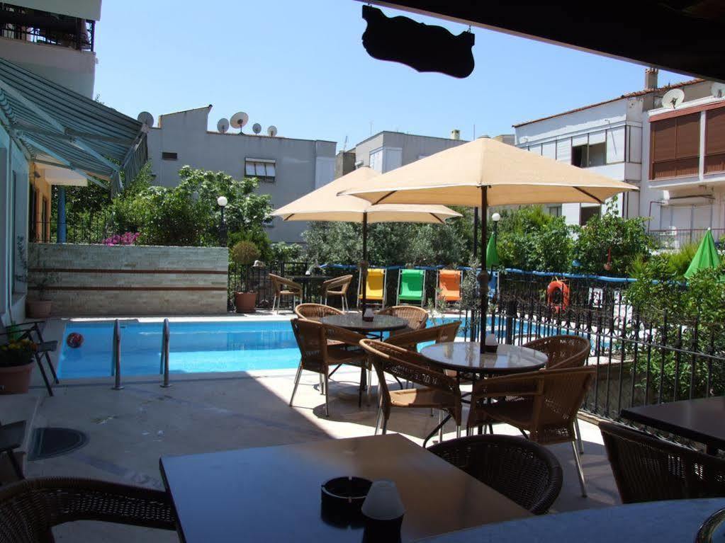 Amphora Hotel Foca Exterior photo
