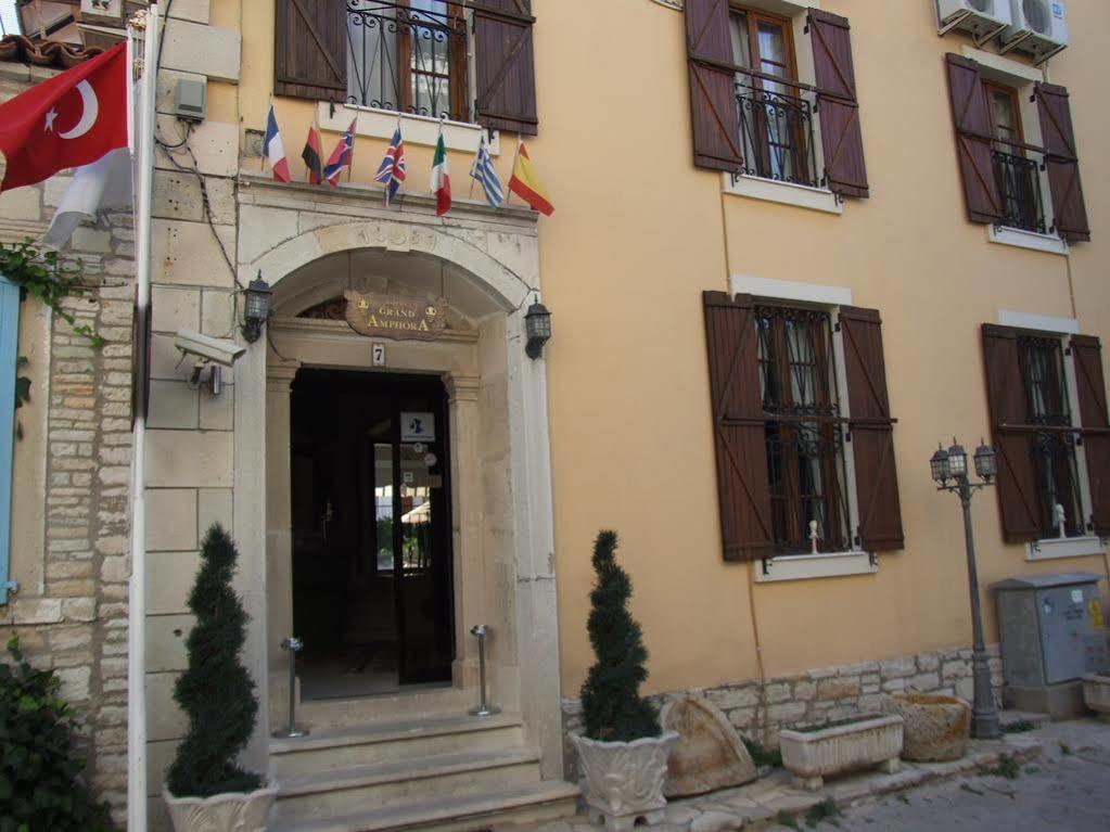 Amphora Hotel Foca Exterior photo